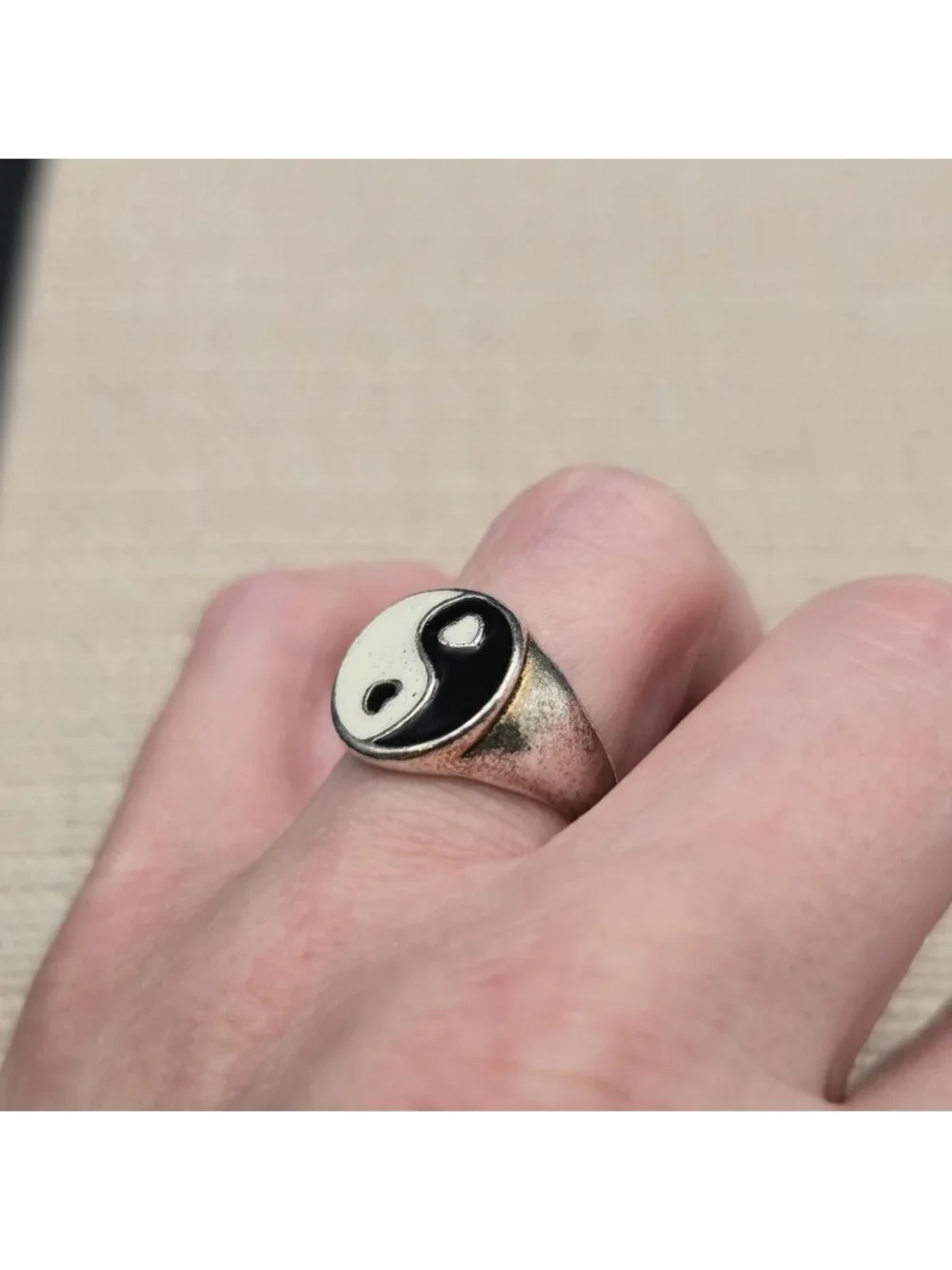 Size 7.75 Yin Yang Ring - Retro Enamel Balance Signet Ring for Men Women A8105